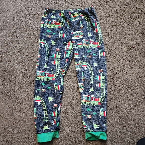 Grey/Green Christmas Train Pajamas, Kid's 6 - Picture 5 of 7